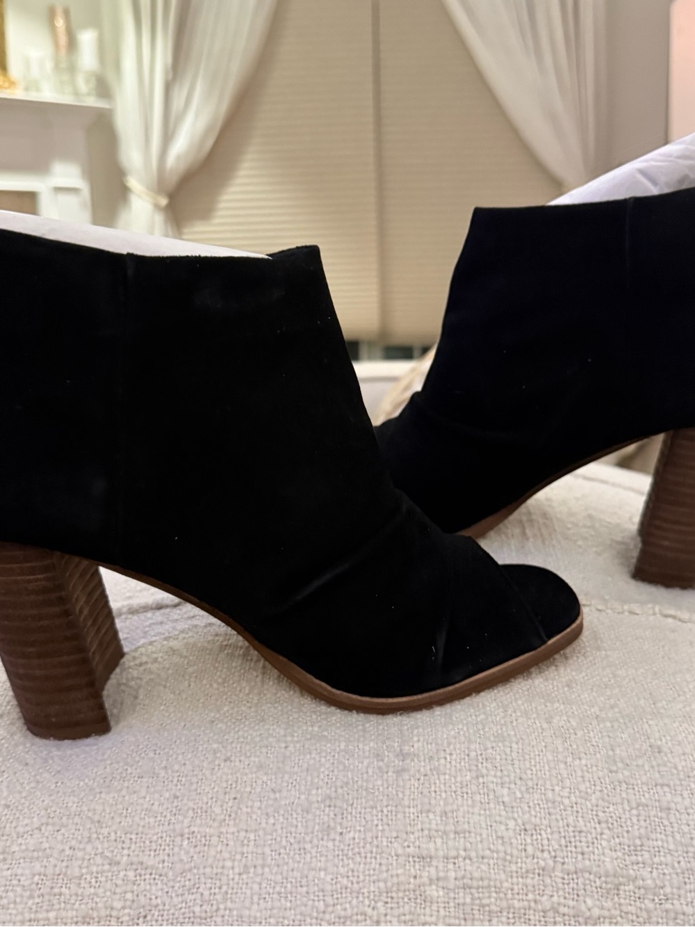 NEW Size 8- Gold 42-  Black Suede Open-Toe Block Heel Booties